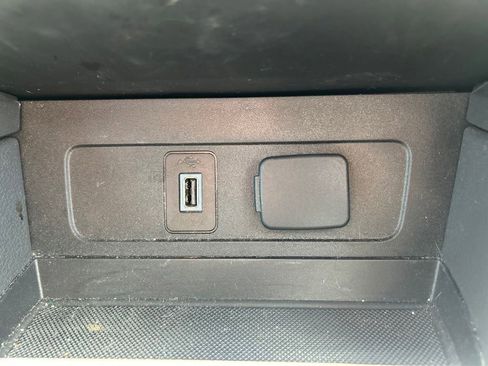 Used 2018 Ford Escape SEL FWD image 30
