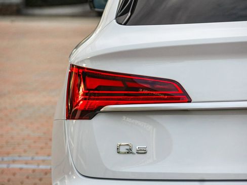 Certified 2023 Audi Q5 2.0T Premium Plus w/ Premium Plus Package image 8