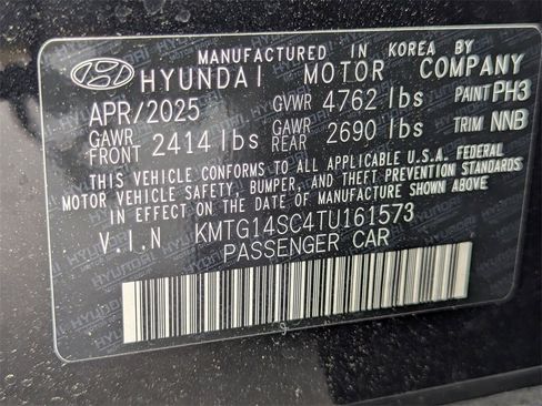 Used 2026 Genesis G70 2.5T image 23