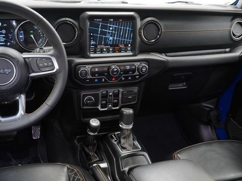Used 2023 Jeep Wrangler Unlimited Sahara AWD/4WD image 24