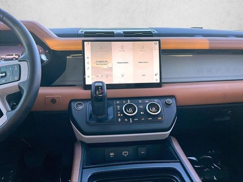 Used 2023 Land Rover Defender 130 First Edition image 8