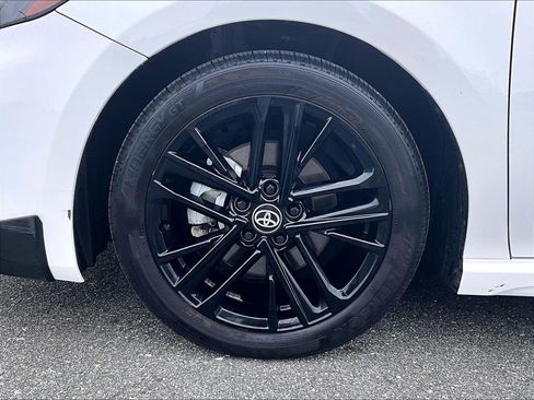 Used 2025 Toyota Camry SE FWD image 7