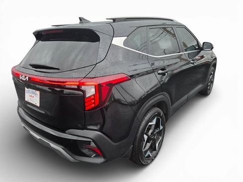 Used 2025 Kia Seltos EX image 14