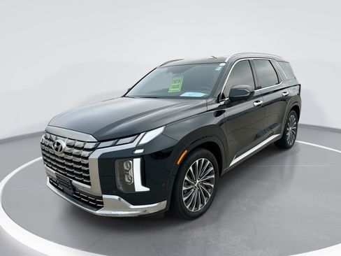 Used 2023 Hyundai Palisade Calligraphy w/ Cargo Package AWD/4WD image 1