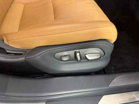 Used 2022 Lexus LS 500 AWD w/ Interior Upgrade Package image 22