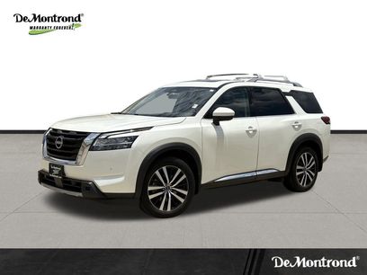 Used 2023 Nissan Pathfinder Platinum w/ Cargo Package