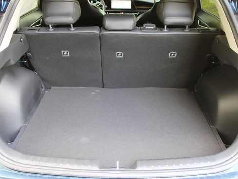 New 2025 Kia Niro EX Touring image 10