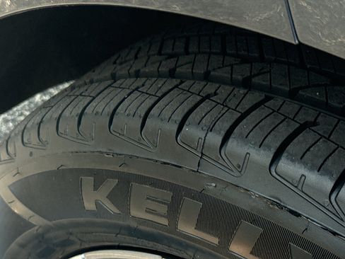 Certified 2022 Chevrolet Equinox Premier AWD/4WD image 10