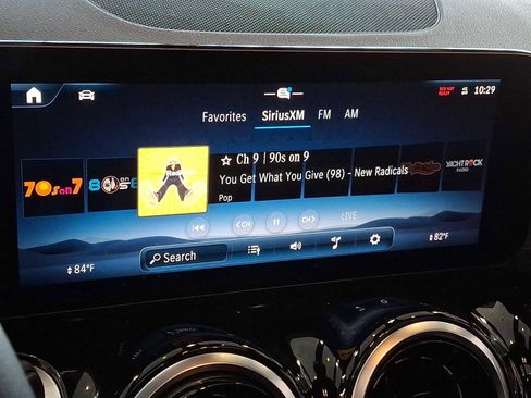 Used 2026 Mercedes-Benz GLB 250 4MATIC image 14