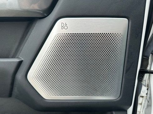 Certified 2022 Ford F150 Lariat w/ Equipment Group 502A High image 29