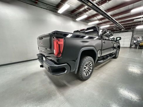 Certified 2022 GMC Sierra 1500 AT4 w/ AT4 Preferred Package AWD/4WD image 8