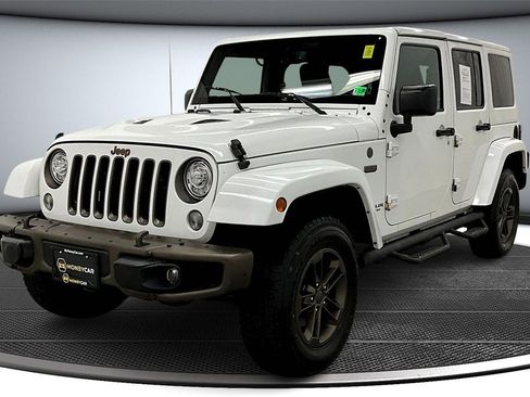 Used 2017 Jeep Wrangler Unlimited Sahara image 3
