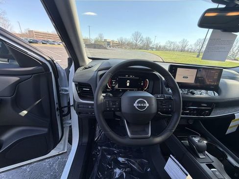 New 2026 Nissan Rogue Platinum w/ Platinum Premium Package AWD/4WD image 14