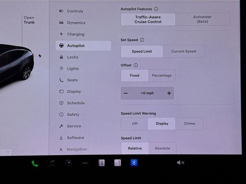 Used 2022 Tesla Model Y Long Range image 15