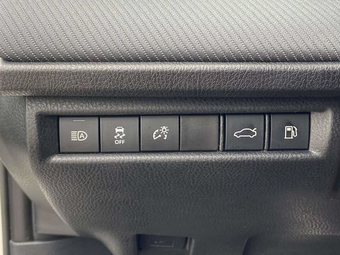 Used 2025 Toyota Camry SE FWD image 26