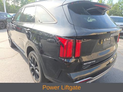 Used 2023 Kia Sorento SX AWD/4WD image 4