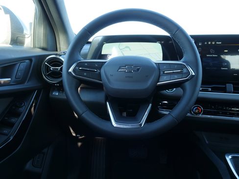 New 2026 Chevrolet Equinox LT w/ Convenience Package II image 21