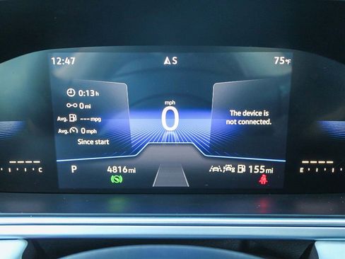 Used 2025 Volkswagen Taos SE image 23