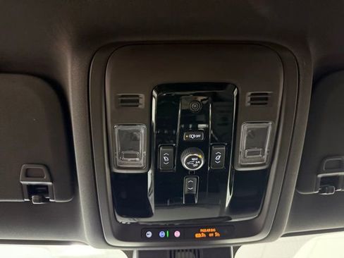 New 2026 GMC Yukon XL Elevation w/ LPO, Floor Liner Package image 23