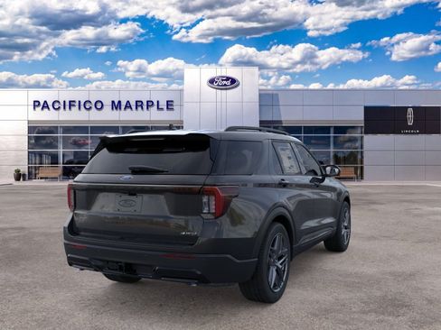 New 2026 Ford Explorer ST-Line w/ ST-Line Street Pack AWD/4WD image 8