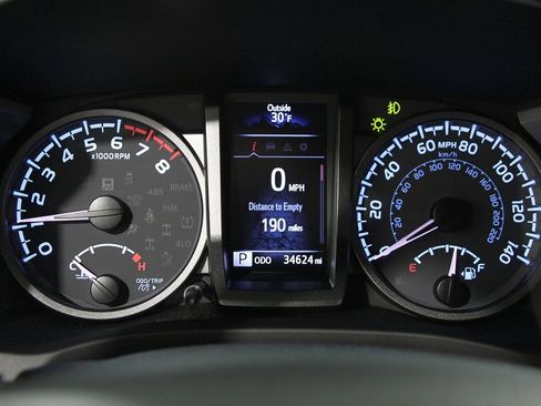 Used 2023 Toyota Tacoma TRD Off-Road image 8