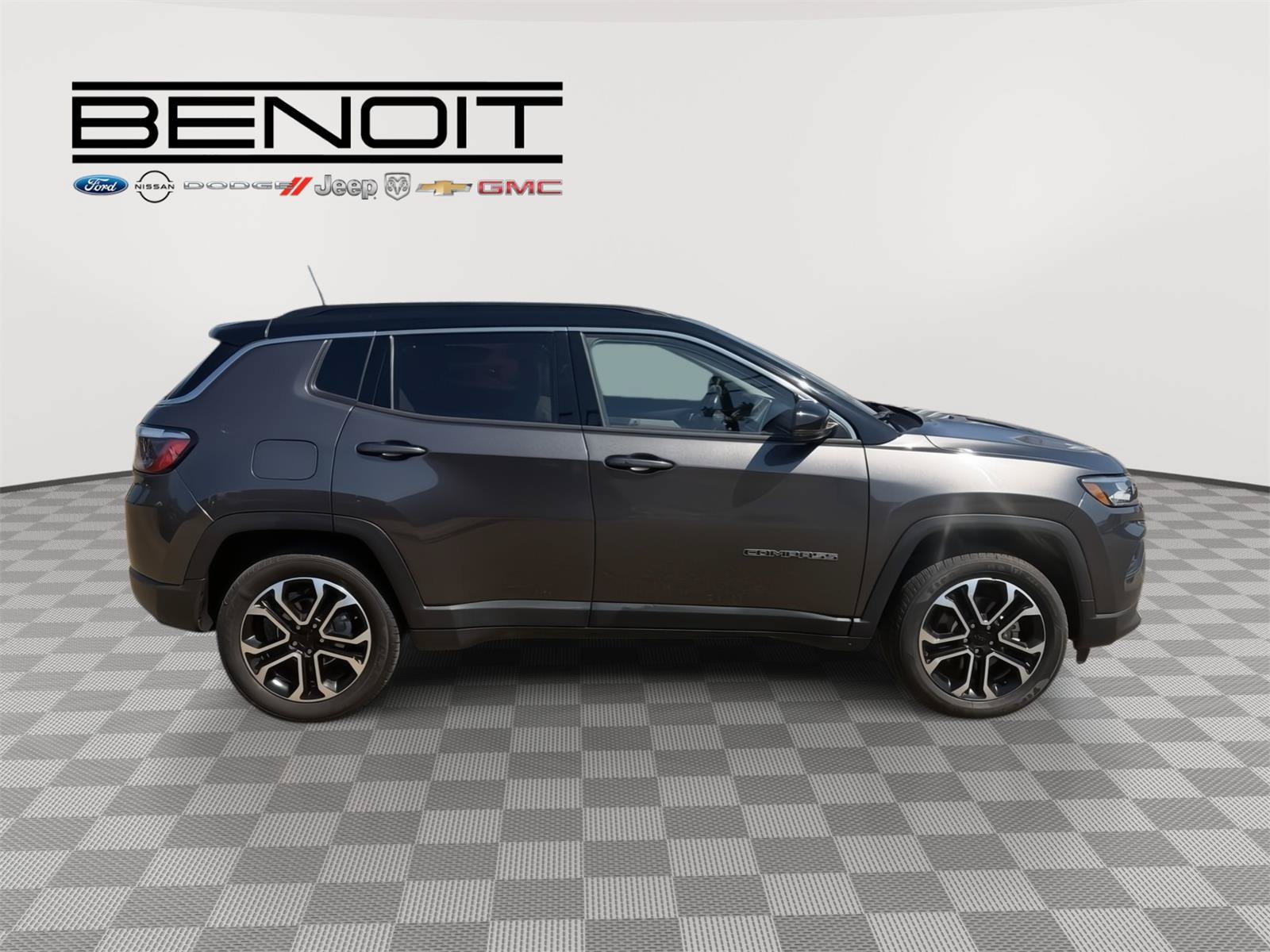 Used 2022 Jeep Compass Limited w/ Sun and Sound Group AWD/4WD image 4