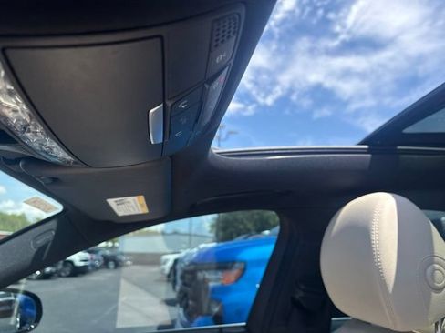 Used 2017 Mercedes-Benz E 300 4MATIC image 13