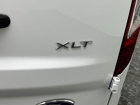 Used 2017 Ford Transit Connect XLT image 22