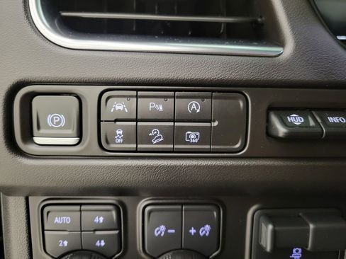 Used 2024 Chevrolet Tahoe High Country image 9