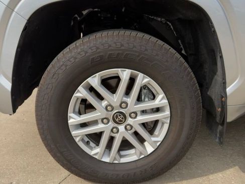 Used 2025 Toyota Tundra SR w/ SR Tow Package AWD/4WD image 9