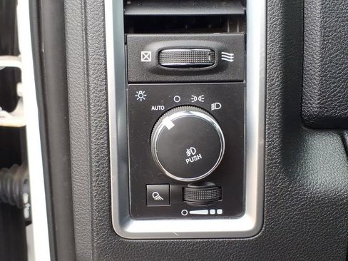 Used 2016 RAM 1500 Limited AWD/4WD image 18