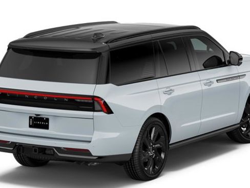 New 2026 Lincoln Navigator Black Label AWD/4WD image 3