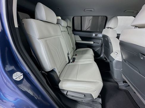 Used 2025 Hyundai Santa Fe SEL w/ Tow & Go Package image 28