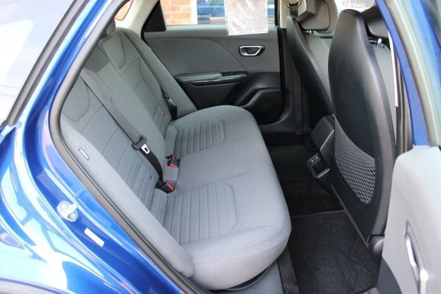 Used 2025 Kia K4 EX FWD image 35