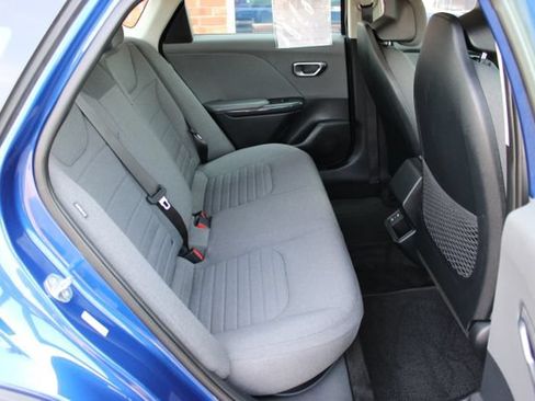 Used 2025 Kia K4 EX FWD image 35