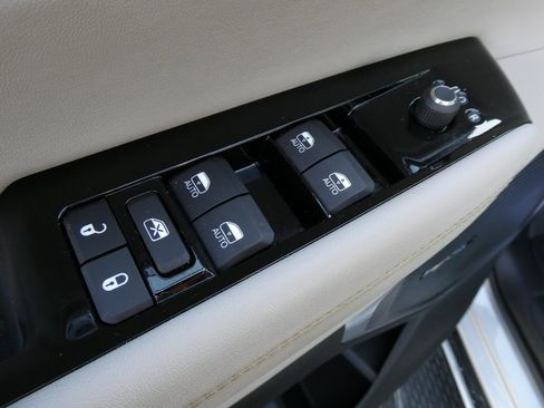 Used 2024 Jeep Wagoneer Series II w/ Premium Group I image 29