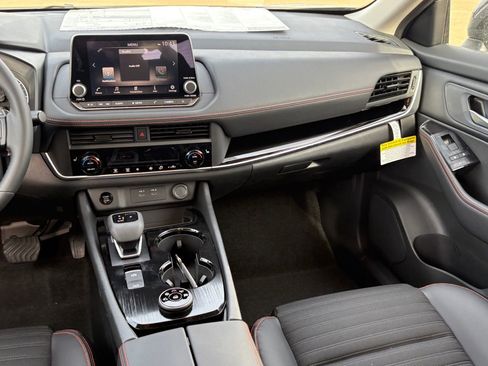 New 2026 Nissan Rogue Rock Creek image 13