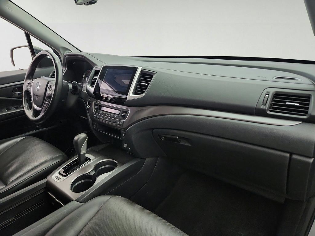 Used 2017 Honda Ridgeline RTL-T image 24