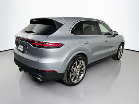 Certified 2023 Porsche Cayenne image 7