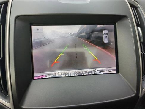 Used 2020 Ford Edge SEL w/ Convenience Package image 15