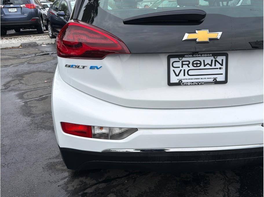 Used 2017 Chevrolet Bolt LT FWD image 23