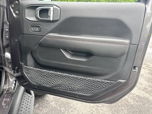 Used 2021 Jeep Wrangler Unlimited Rubicon AWD/4WD image 16