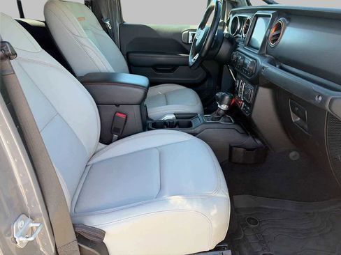 Used 2021 Jeep Gladiator Mojave AWD/4WD image 10