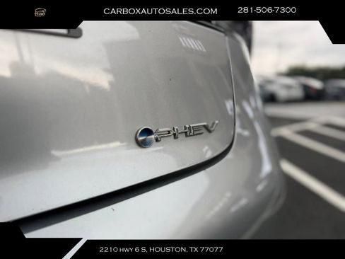 Used 2026 Toyota Prius Plug-In Hybrid w/ Limited Premium Package FWD image 28