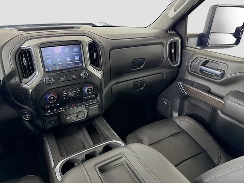 Used 2022 Chevrolet Silverado 2500 LTZ w/ LTZ Plus Package image 23