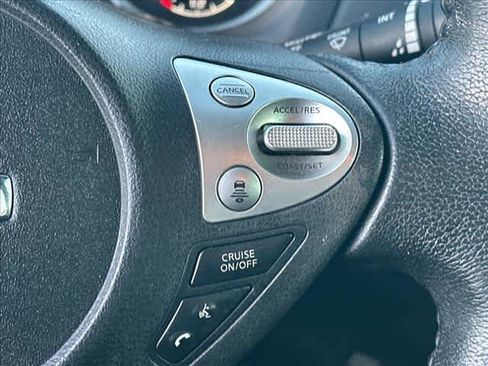 Used 2019 Nissan Sentra SR w/ Exterior Package image 21