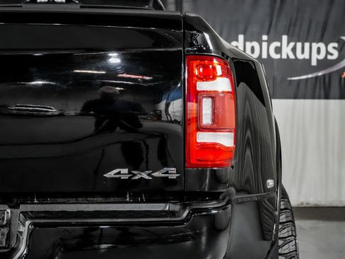 Used 2022 RAM 3500 Limited AWD/4WD image 43