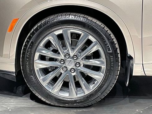 Used 2023 Cadillac XT6 Premium Luxury image 17