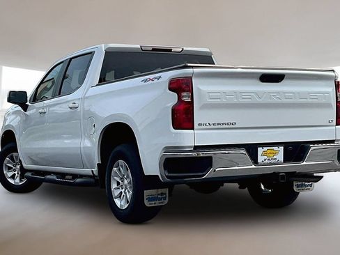 Used 2022 Chevrolet Silverado 1500 LT AWD/4WD image 4