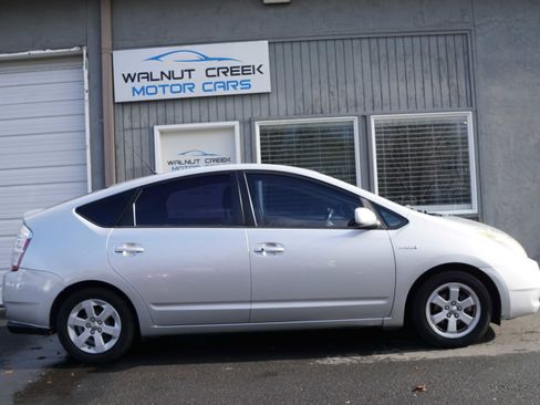 Used 2009 Toyota Prius Touring image 24